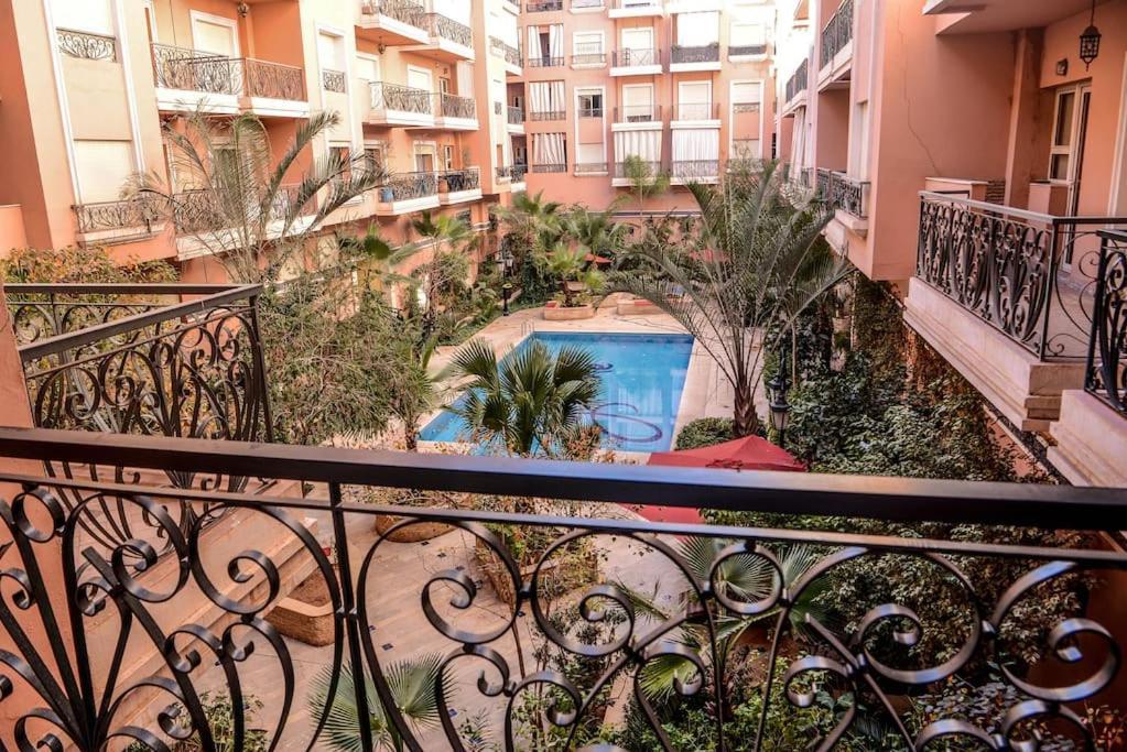 Beautiful, Great Equipped 122 M Holiday Apartment Near Majorelle Garden And Gueliz With Pool Views And A Large Balcony And Terrace Marrakesch Exterior foto