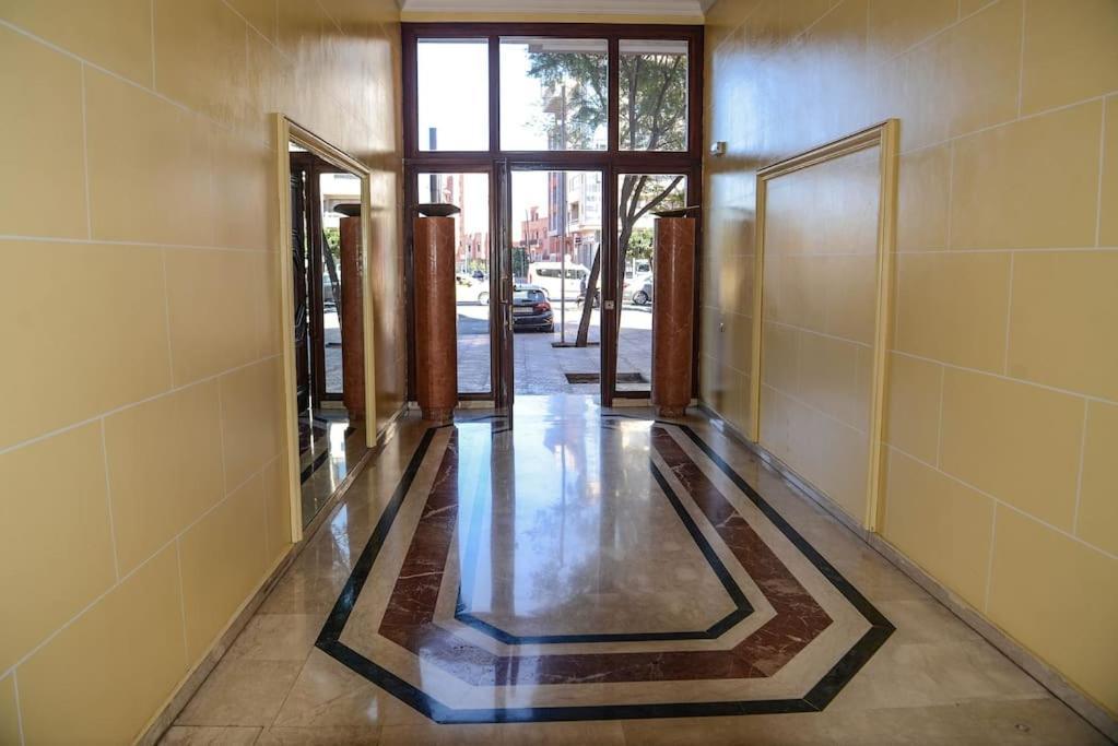 Beautiful, Great Equipped 122 M Holiday Apartment Near Majorelle Garden And Gueliz With Pool Views And A Large Balcony And Terrace Marrakesch Exterior foto